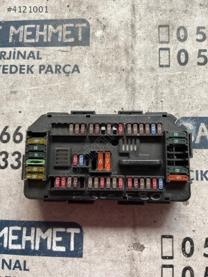 ÇIKMA BMW F30 922487904 SİGORTA KUTUSU