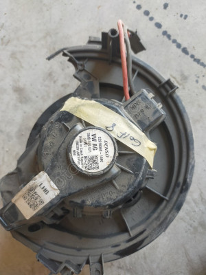 GOLF 8 KALORİFER FAN MOTORU 5WB819021