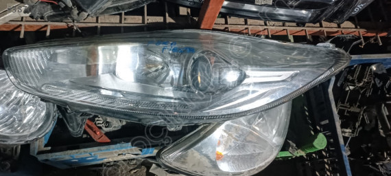 Orjinal Çıkma Ford Fiesta Sol Far - Alt LED Özellikli