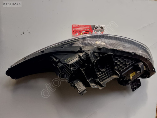 Kia Sportage sağ ön far