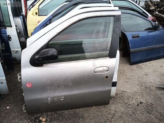 Fiat albea sol ön kapı