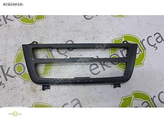 BMW 3 2012 2017 F30 TORPİDO KONTROL DÜĞME ÇERÇEVESİ 9207195