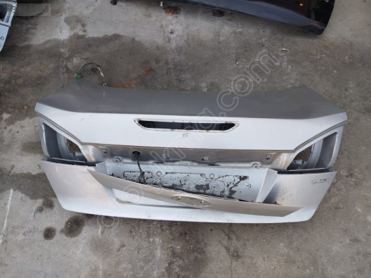 FORD MONDEO ORJİNAL ÇIKMA BAGAJ KAPAĞI
