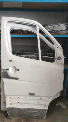 Crafter sağ ön kapı boş