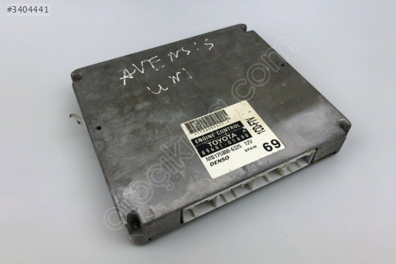 Toyota Avensis 2.0 Motor Beyni 89661-05690 MB175800-6326 1CD-FTV