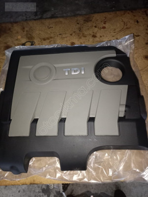 PASSAT B7 1.6 TDİ MOTOR ÜST KAPAĞI