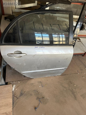 2005 TOYOTA COROLLA ÇIKMA SAĞ ARKA KAPI YEDEK PARÇALARI