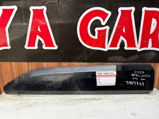 Citroën Berlingo sol ön kapı çıtası kapı dodik 2022. 3989748