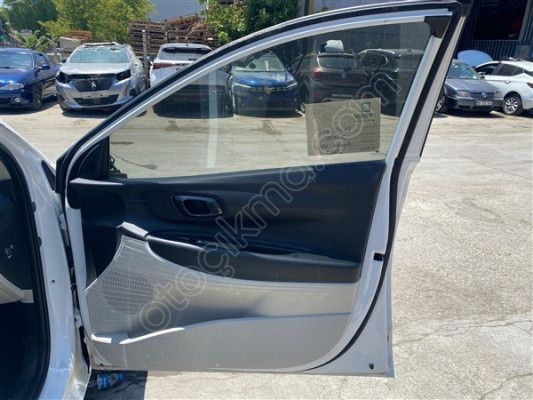 2024  Hyundai İ20 Sağ Ön Kapı Döşemesi