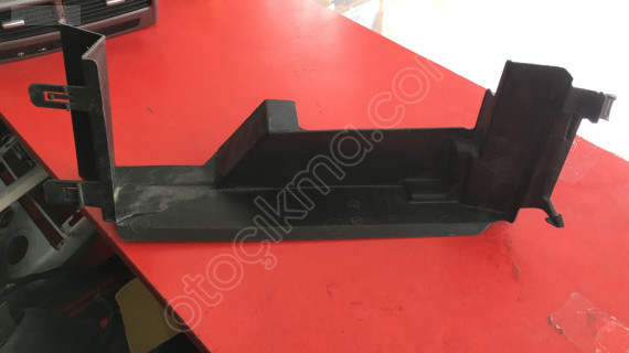 FORD FOCUS 13- RADYATÖR HAVA DEFLEKTÖRÜ ORJ ÇIKMA F1EB-8310