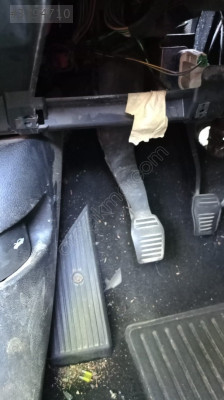 ford fiesta  debriyaj pedalı