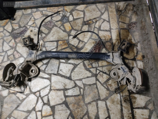 PEUGEOT 307 CİTROEN C4 UYUMLU ARKA DİNGİL DOLU HALDE