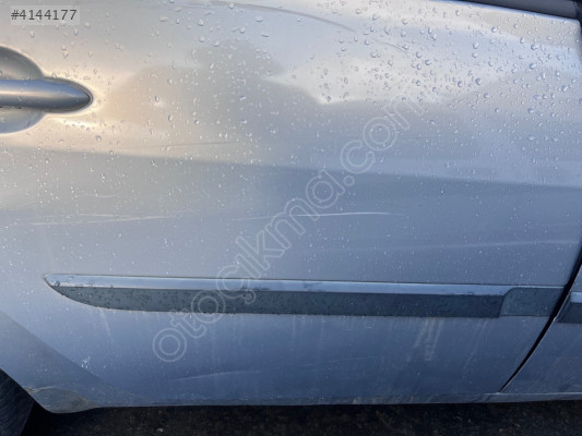 Renault Megane 2 sag arka kapı çıtası