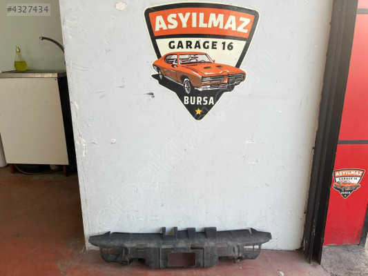 AUDİ A3 ÖN TAMPON ORTA BAĞLANTI BRAKETİ ORJİNAL 17-21 8VO807217A