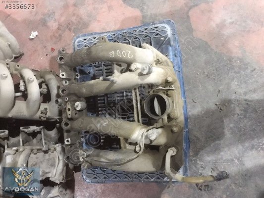 OTO CEM'DEN ÇIKMA MERCEDES W124 E SERİSİ EMME MANİFOLDU
