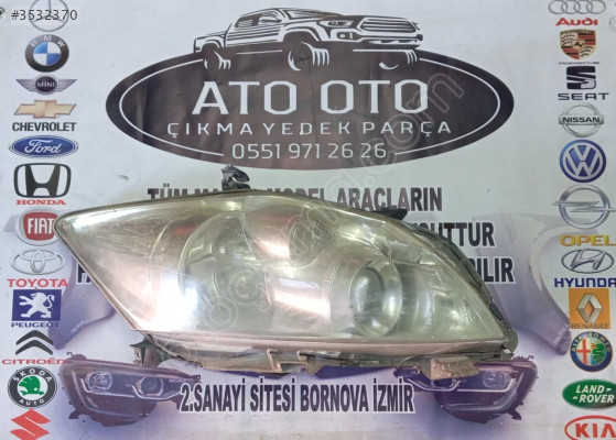 TOYOTA AURİS ORJİNAL ÇIKMA SAĞ FAR