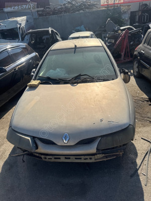 RENAULT LAGUNA 1 TUM PARÇALARI MEVCUT