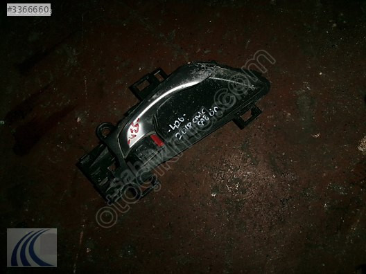 HONDA CIVIC 2017 ÇIKMA SAĞ ÖN KAPI İÇ AÇMA KOLU