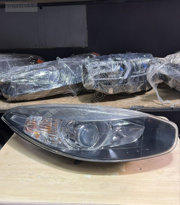 Renault Fluence Sağ Far Çıkma Orjinal