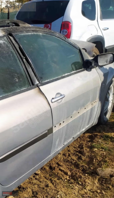RENAULT MEGANE 2 SAĞ ÖN KAPI EYUPCAN OTODA