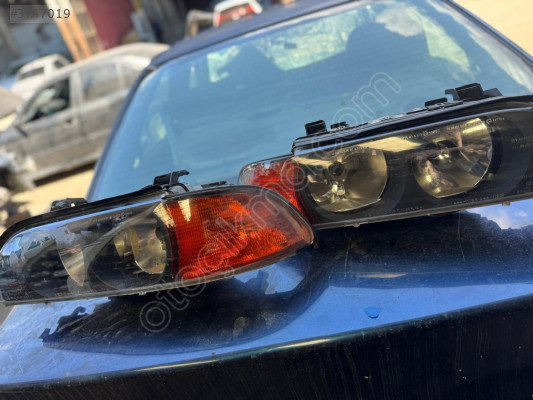 BMW e39 Bir çift far
