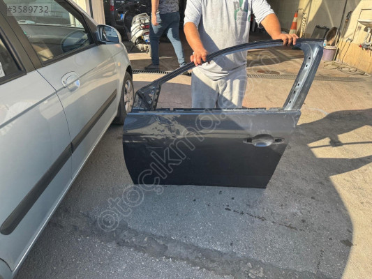 RENAULT MEGAN 4 GRİ SOL ÖN KAPI ORJINAL.