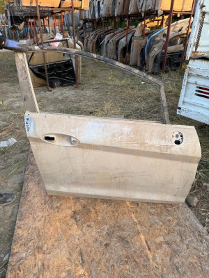 Fiesta sağ ön kapı Orjinal