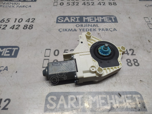 ÇIKMA AUDİ Q7 SOL ARKA CAM MOTORU