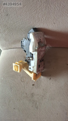 FORD MONDEO SAĞ ARKA KAPI KİLİDİ