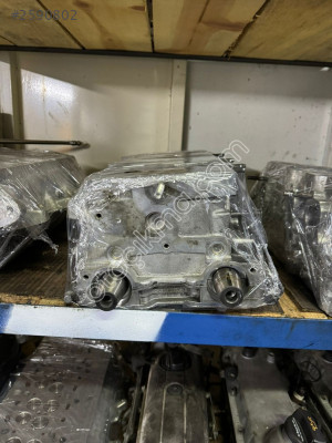 AUDİ A3 2.0TDİ ÇIKMA DOLU SİLİNDİR KAPAĞI ORJİNAL