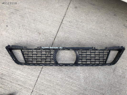 BMW 5 SERİ G30 LCİ M ÖN TAMPON ORTA IZGARA 51118098664