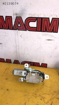 Fiat Doblo arka cam motoru çıkma