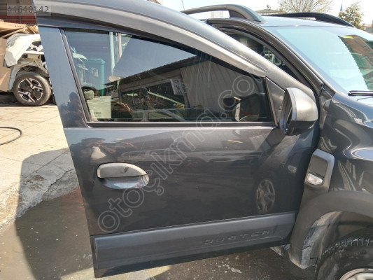 2021 Dacia DUSTER SAĞ ÖN KAPI