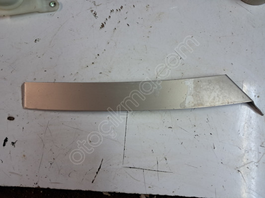 OPEL OMEGA TAVAN İLE CAMURLUK BİRLEŞİM YERİ BAKALİTİ SOL