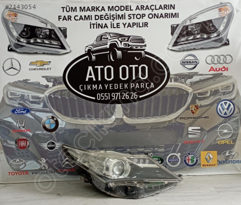 Toyota Auris  Sağ Far 2012 - 2015 ORJINAL ÇIKMA