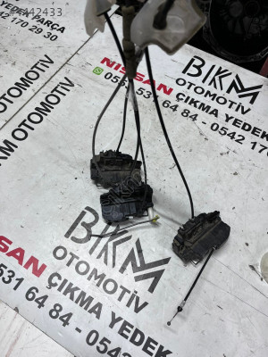 nissan qashqai j10 sağ sol kapı kilidi