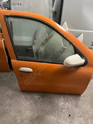Fiat Albea sağ ön kapı dolu çıkma orijinal