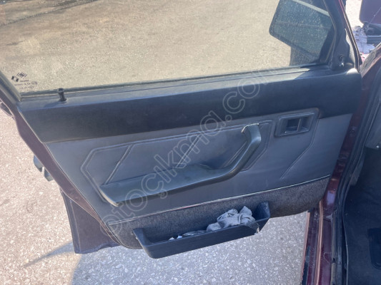 Renault R9 sol ön kapı döşemesi