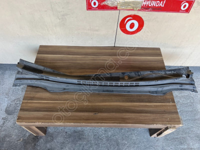 HYUNDAİ İ30 2007-2011 ÖN CAM IZGARASI ORİJİNAL ÇIKMA YEDEK