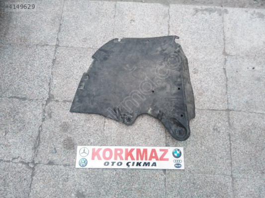 VOLKSWAGEN JETTA SAĞ ARKA TAMPON ALT MUHAFAZA