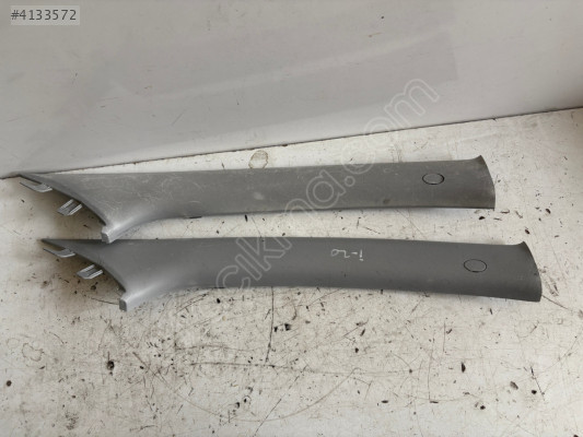 HYUNDAİ İ20 SAĞ ÖN CAM DİREK İÇ BAKALİTİ