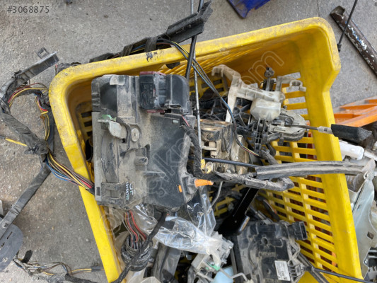 Opel Corsa C sağ ön kapı kilidi orijinal