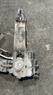 2005 FORD FUSION SOL ÖN CAM KAPI KOL İÇ BRAKETİ