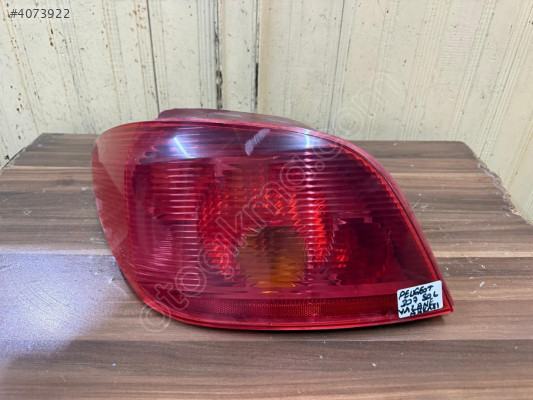 2000-2005 Peugeot 307 Model İçin Sıfır Sol Stop Lambası