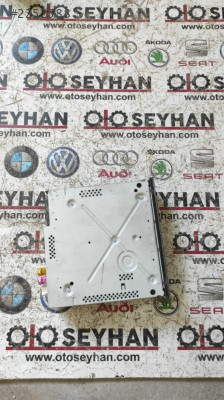 3Q0035819B Passat b8 Cd changer radyo kontrol ünitesi