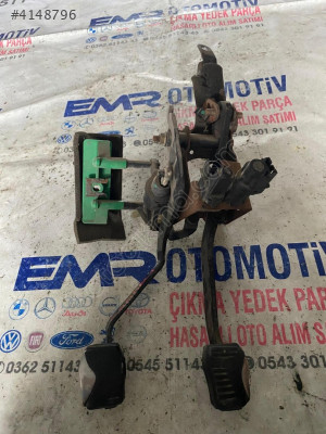 FORD CONNECT 75 LIK FREN VE DEBRİYAJ PEDALI