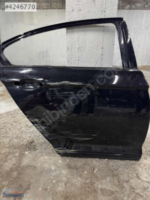 VW PASSAT B8 SAĞ ARKA KAPI ORİJİNAL ÇIKMA