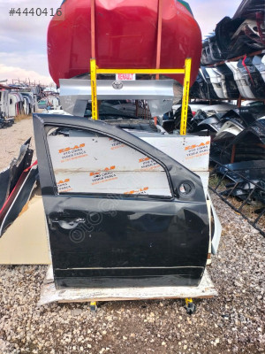 DACİA SANDERO SAĞ ÖN KAPI ÇIKMA ORJİNAL