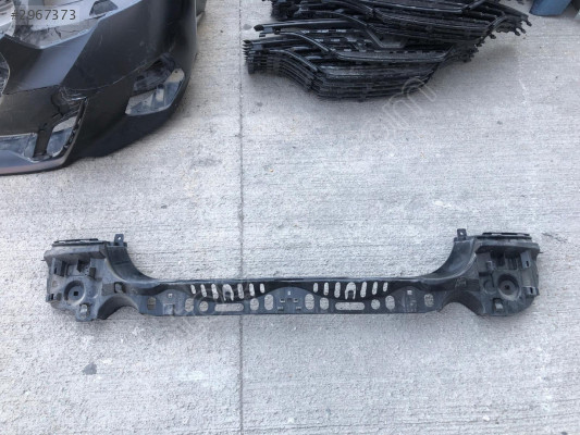 BMW 5 SERİ F10 LCİ ARKA TAMPON İÇ BRAKET 511273331600