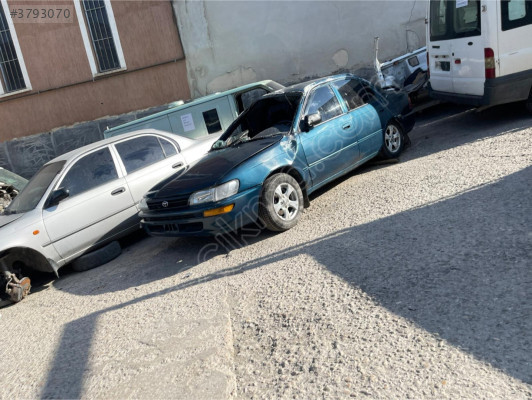 1993 MODEL TOYOTA COROLLA 1.6 BENZİNLİ ARKA ÇAMURLUK